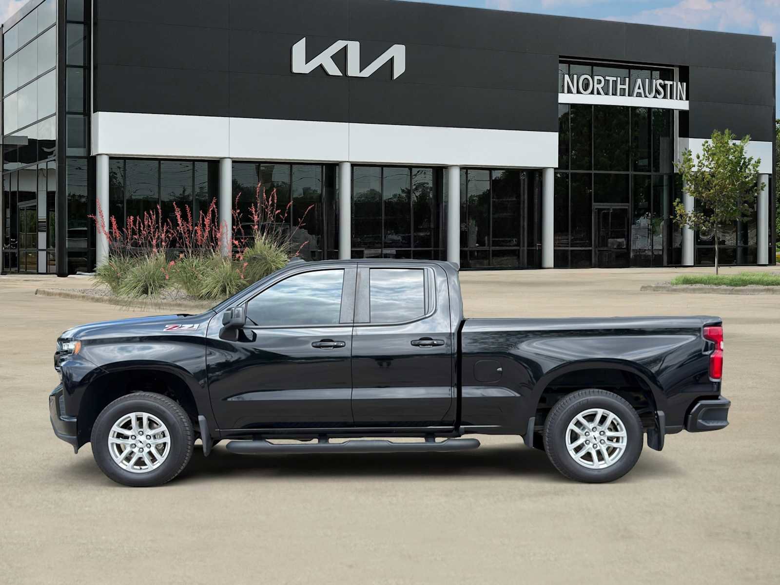 Used 2019 Chevrolet Silverado 1500 RST w/ All-Star Edition image 4