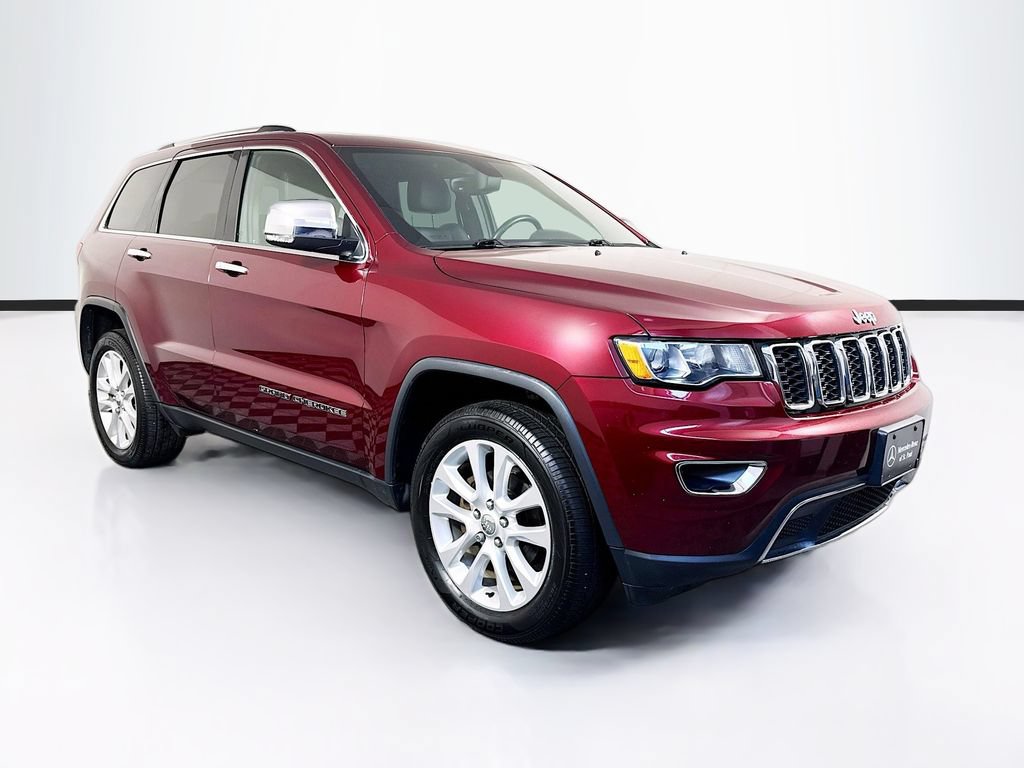 Used 2017 Jeep Grand Cherokee Limited w/ Trailer Tow Group IV AWD/4WD image 3