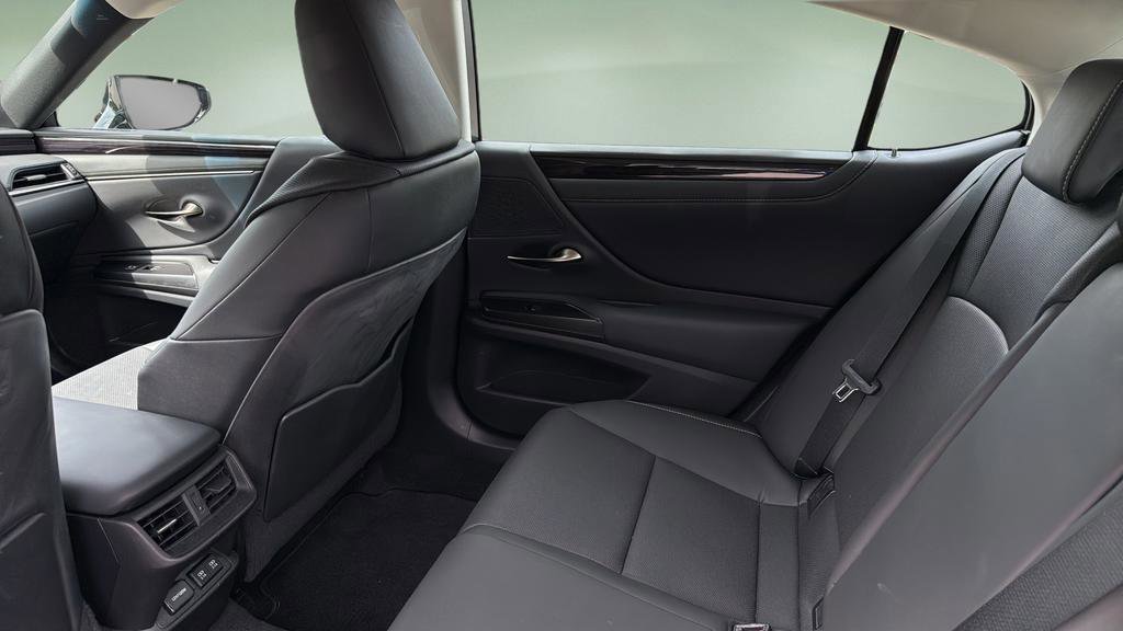 Used 2021 Lexus ES 350 w/ Premium Package FWD image 16