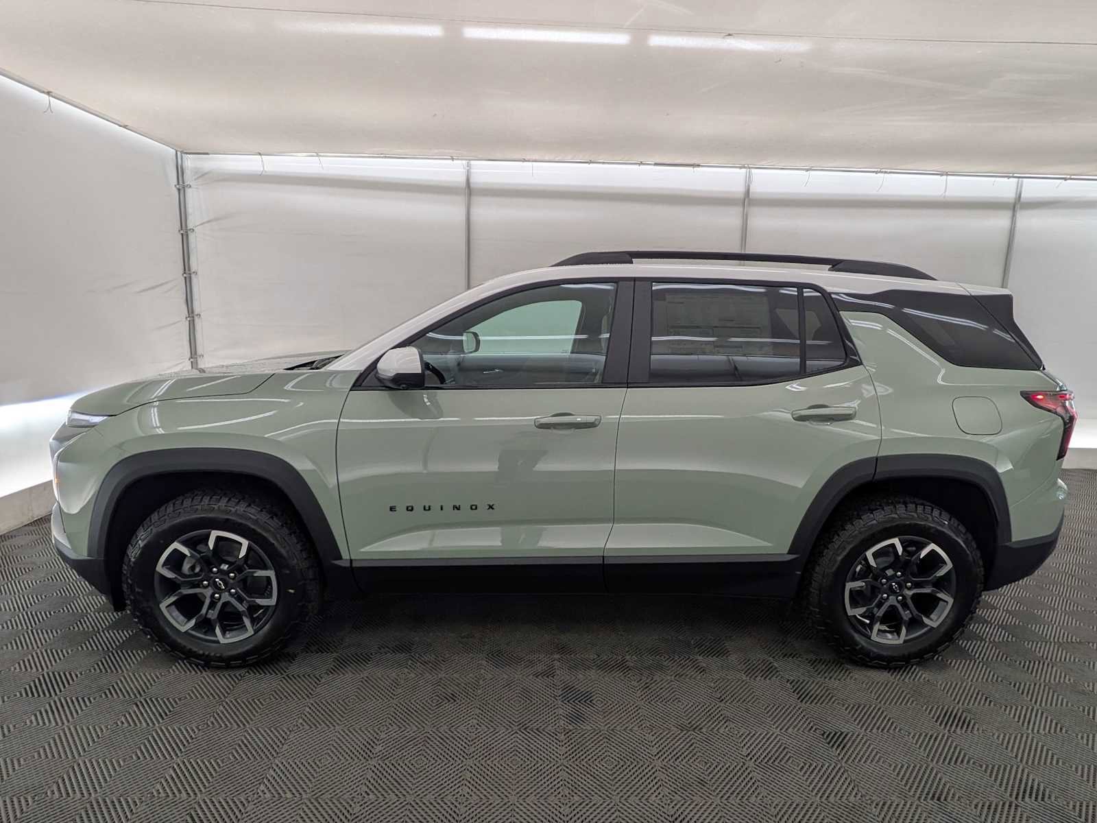 New 2026 Chevrolet Equinox ACTIV w/ Convenience Package III image 3