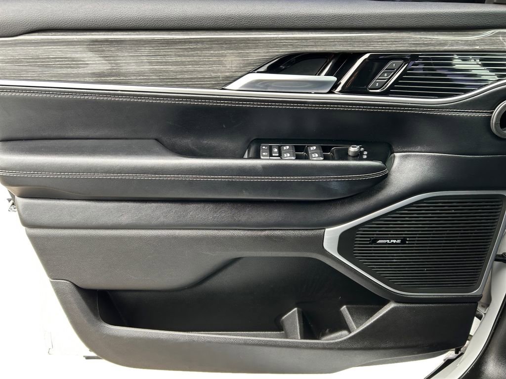 Used 2022 Jeep Wagoneer Series III w/ Convenience Group I image 18