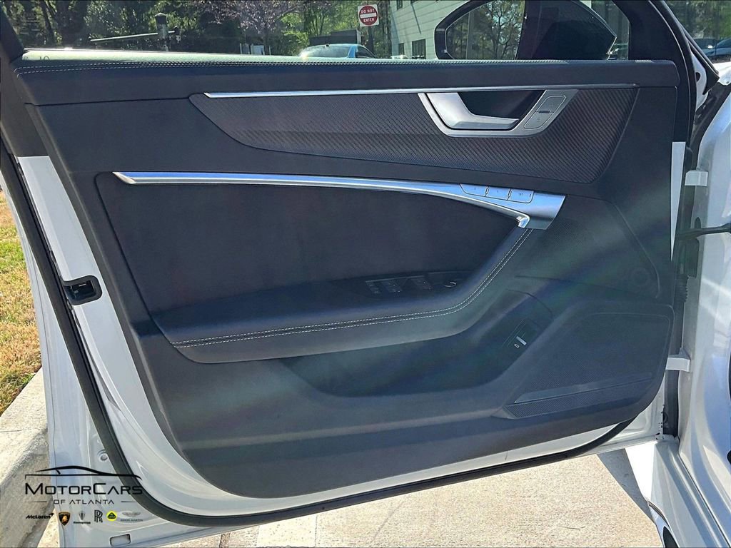 Used 2022 Audi RS 6 image 19