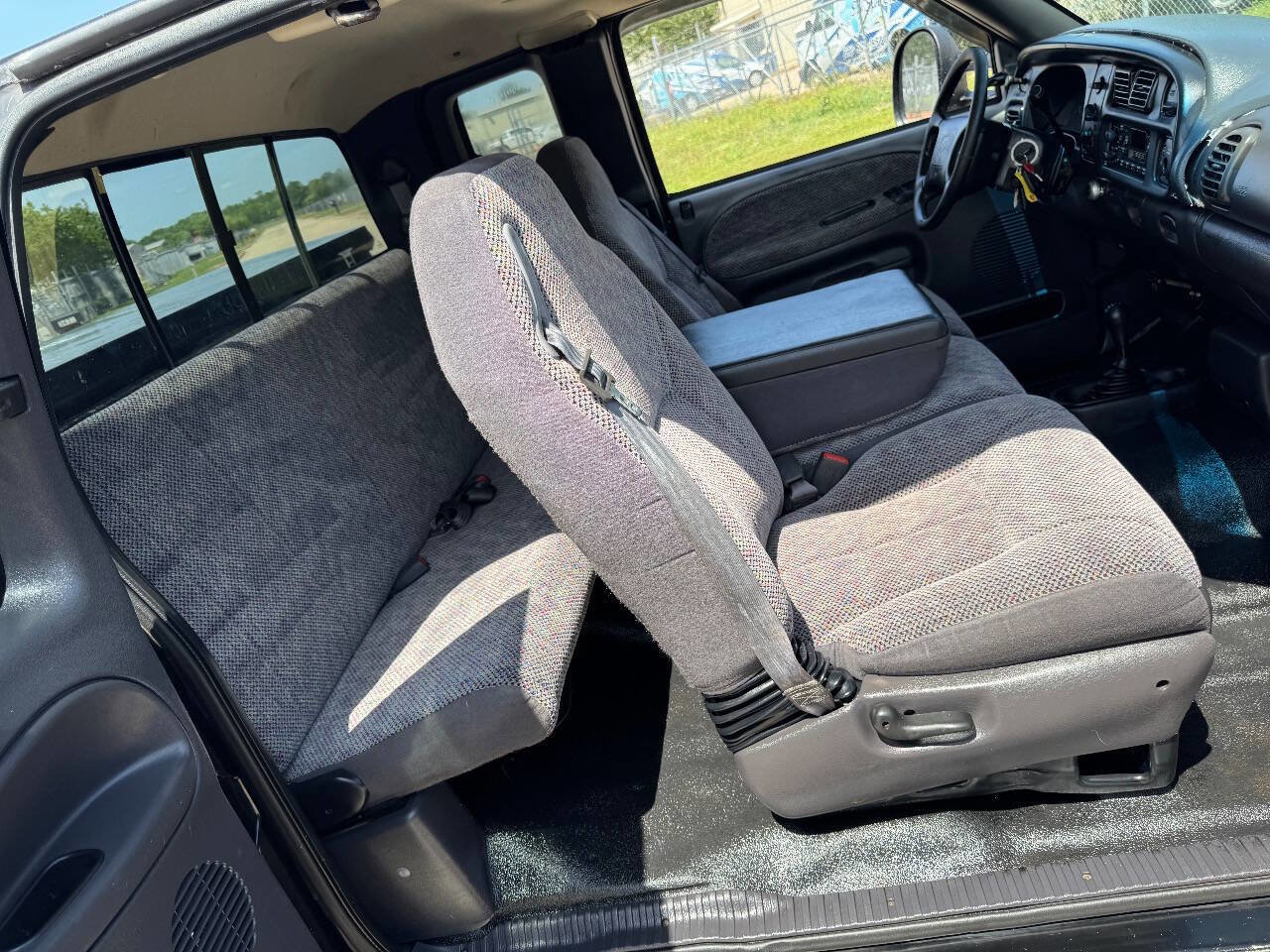 Used 1998 Dodge Ram 3500 Truck SLT LARAMIE 4X4 12V 5.9L CUMMI image 28