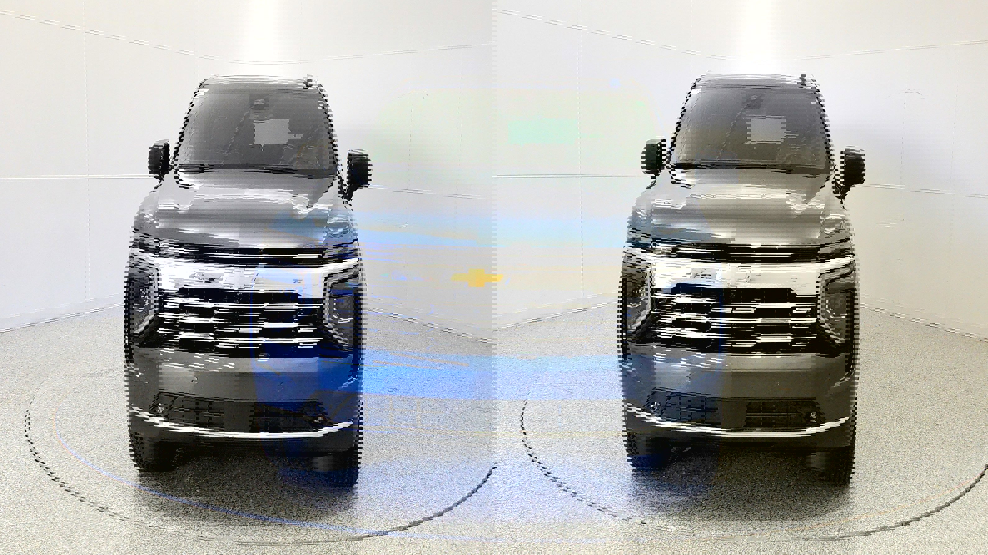 New 2026 Chevrolet Suburban Premier image 2