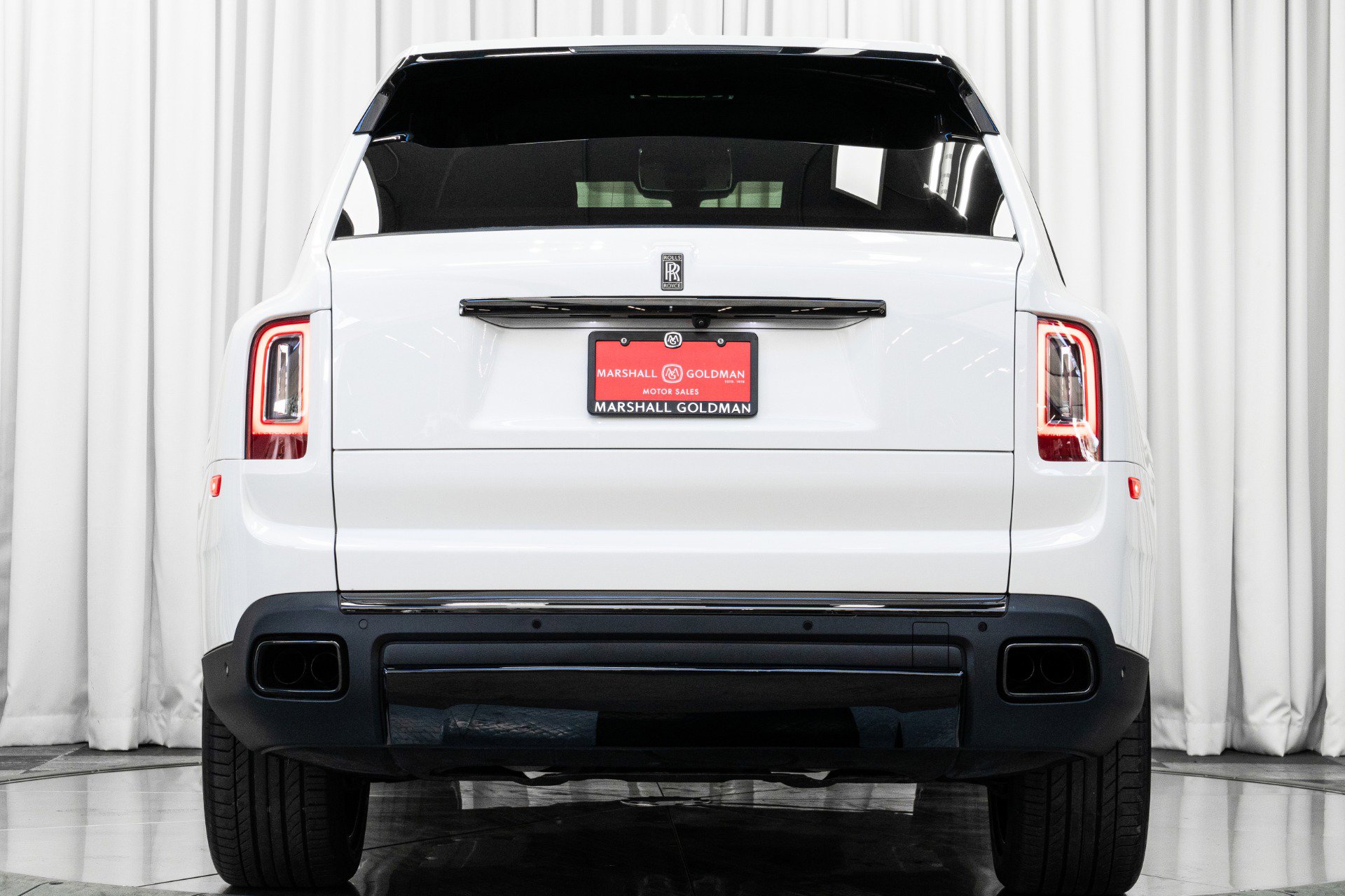 Used 2023 Rolls-Royce Cullinan Black Badge w/ Dark Exterior Package image 9
