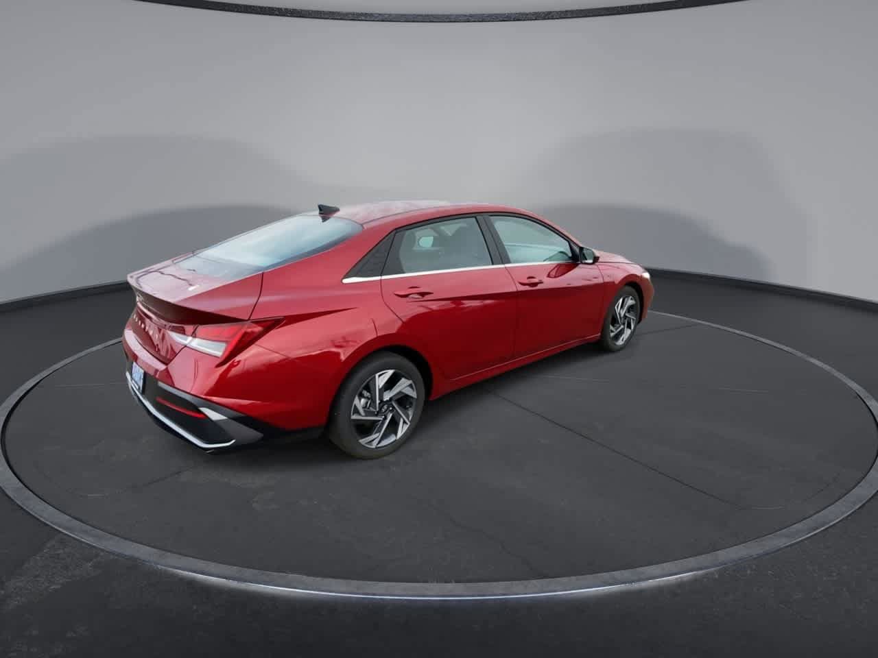 Used 2025 Hyundai Elantra SEL FWD image 8
