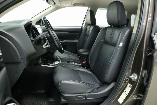 Used 2018 Mitsubishi Outlander SEL image 26