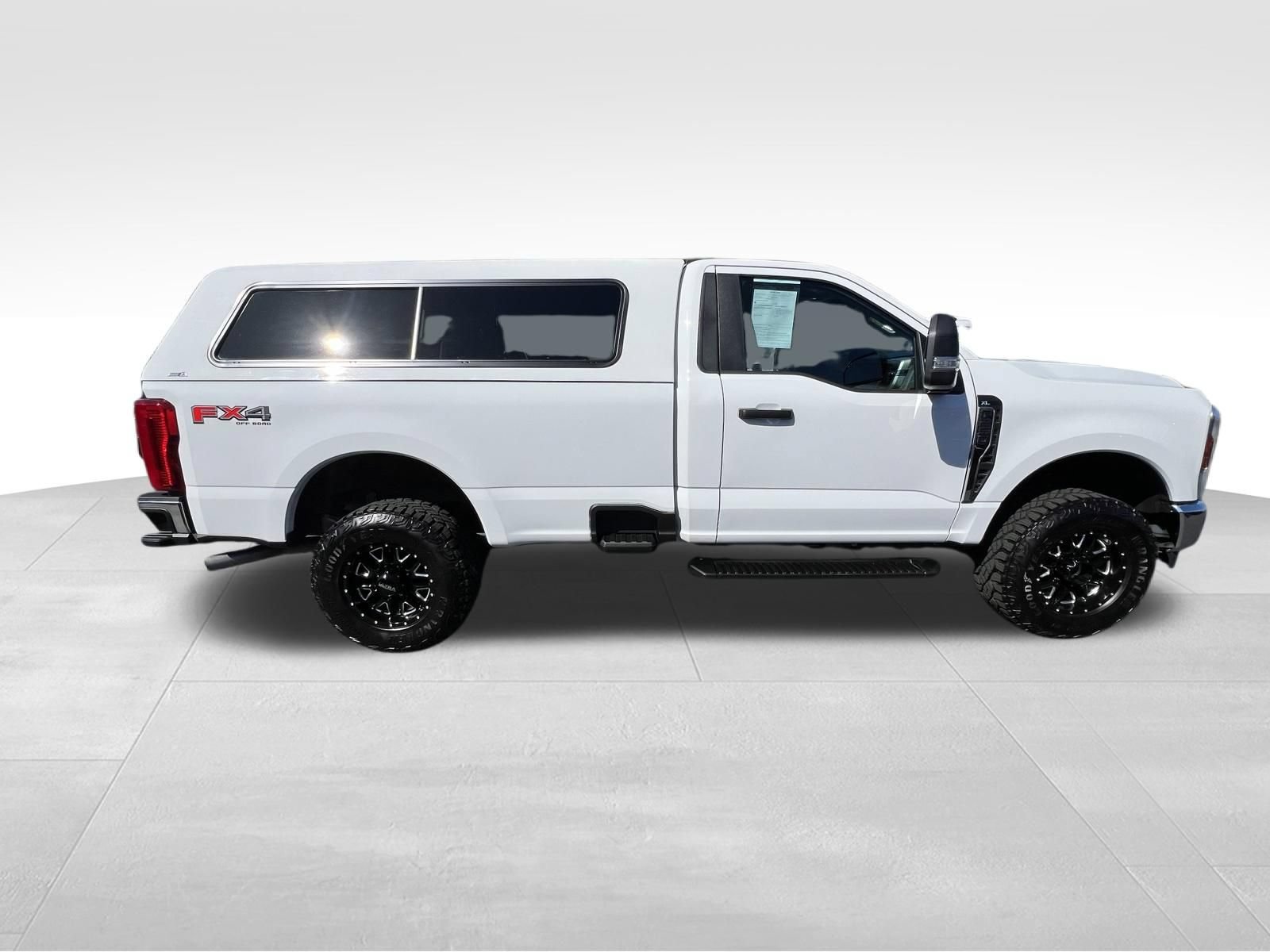 Used 2025 Ford F250 XL w/ XL Off-Road Package AWD/4WD image 4