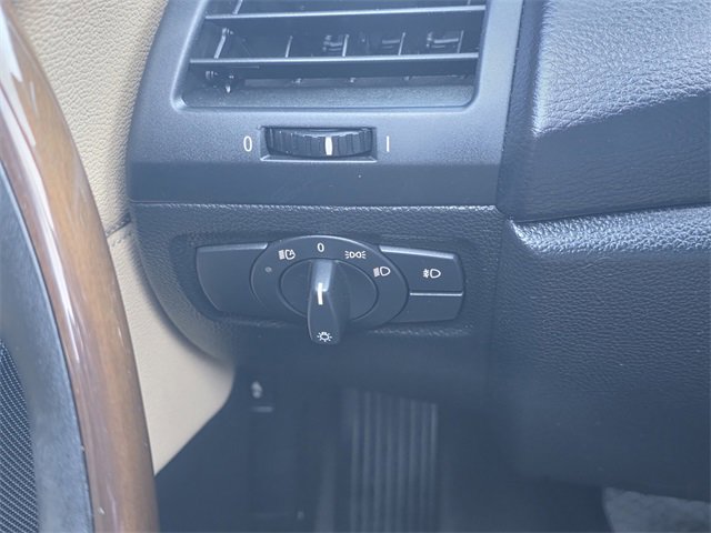 Used 2011 BMW 128i Convertible image 23