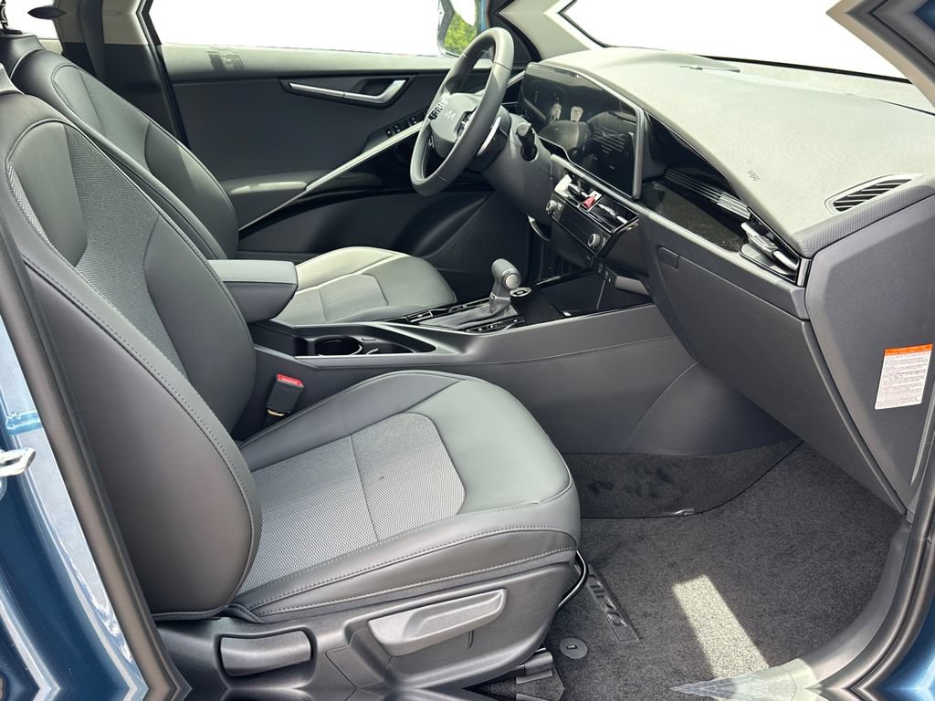 New 2026 Kia Niro EX FWD image 6