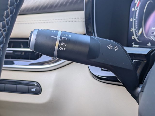 Used 2024 INFINITI QX60 Sensory w/ Cargo Package image 13