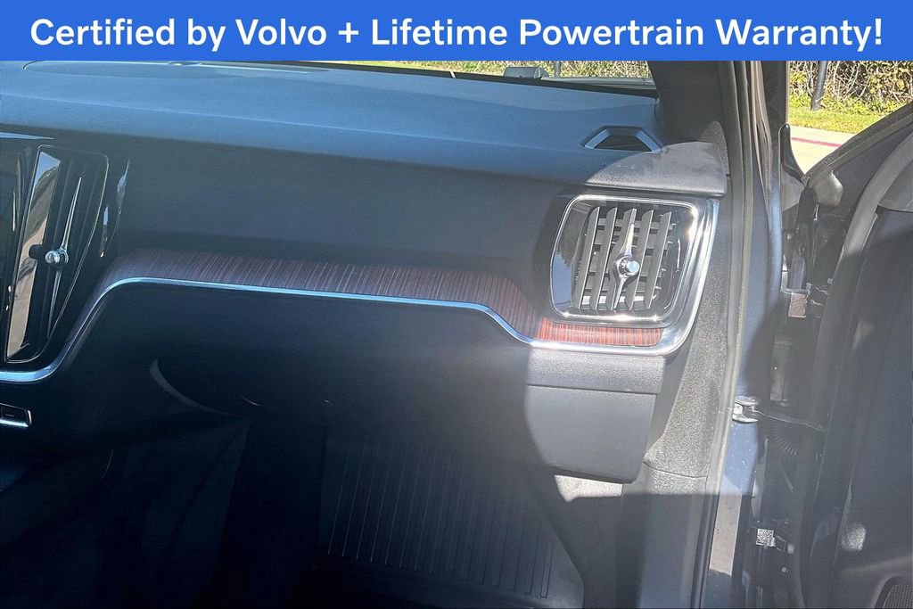 Used 2023 Volvo V60 B5 Cross Country Plus w/ Protection Package Premier image 20