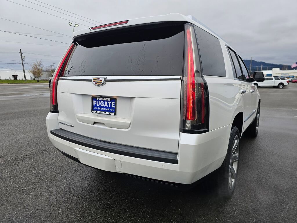 Used 2016 Cadillac Escalade Premium image 7