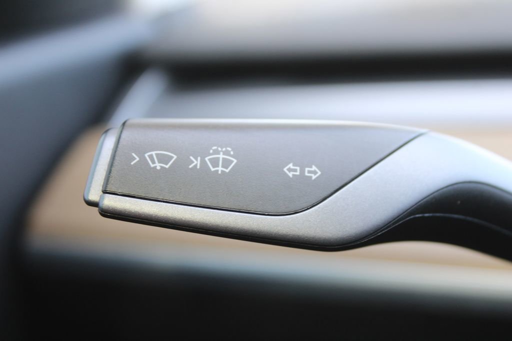 Used 2021 Tesla Model Y Long Range image 29