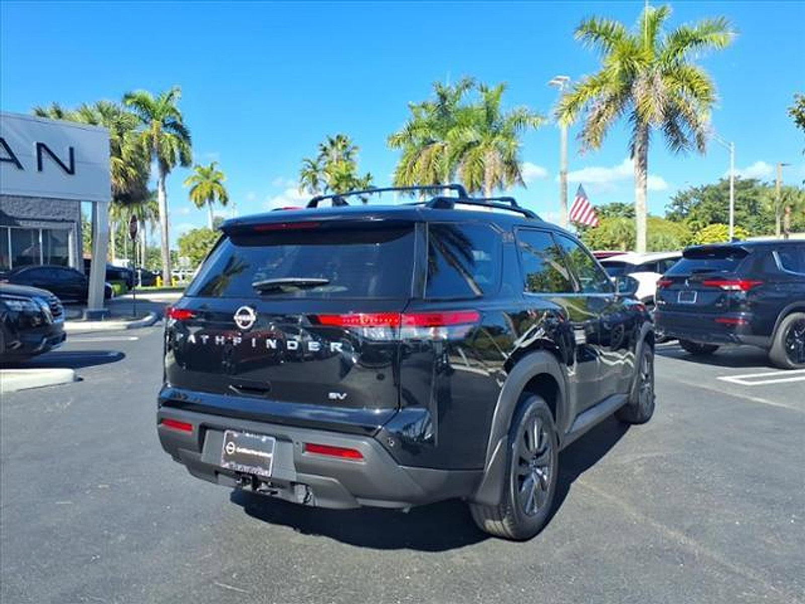 Certified 2022 Nissan Pathfinder SV w/ SV Premium Package image 11