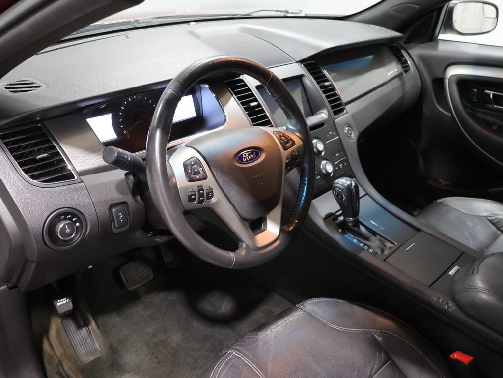 Used 2014 Ford Taurus SEL w/ Equipment Group 201A FWD image 14