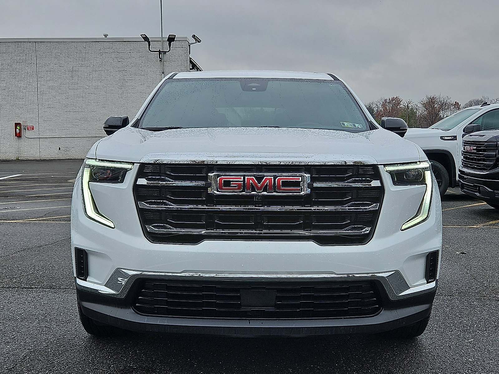 Certified 2025 GMC Acadia Elevation image 2