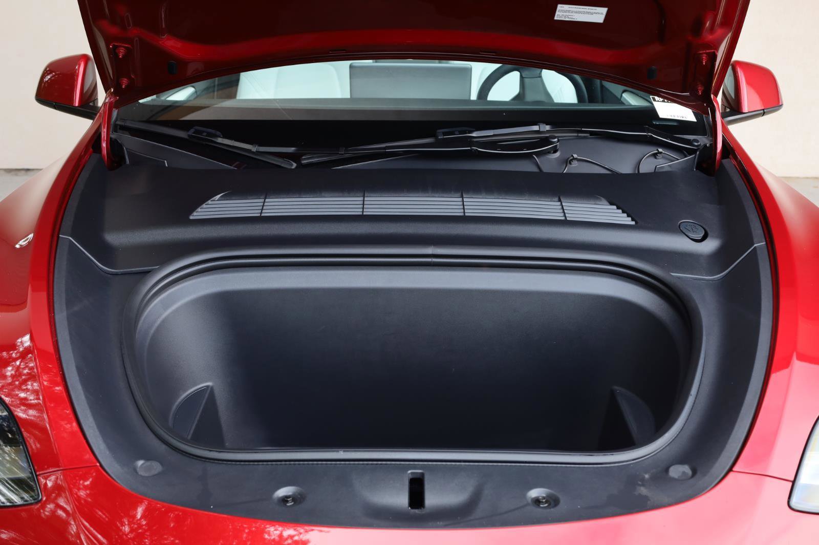 Used 2024 Tesla Model Y Long Range RWD image 10