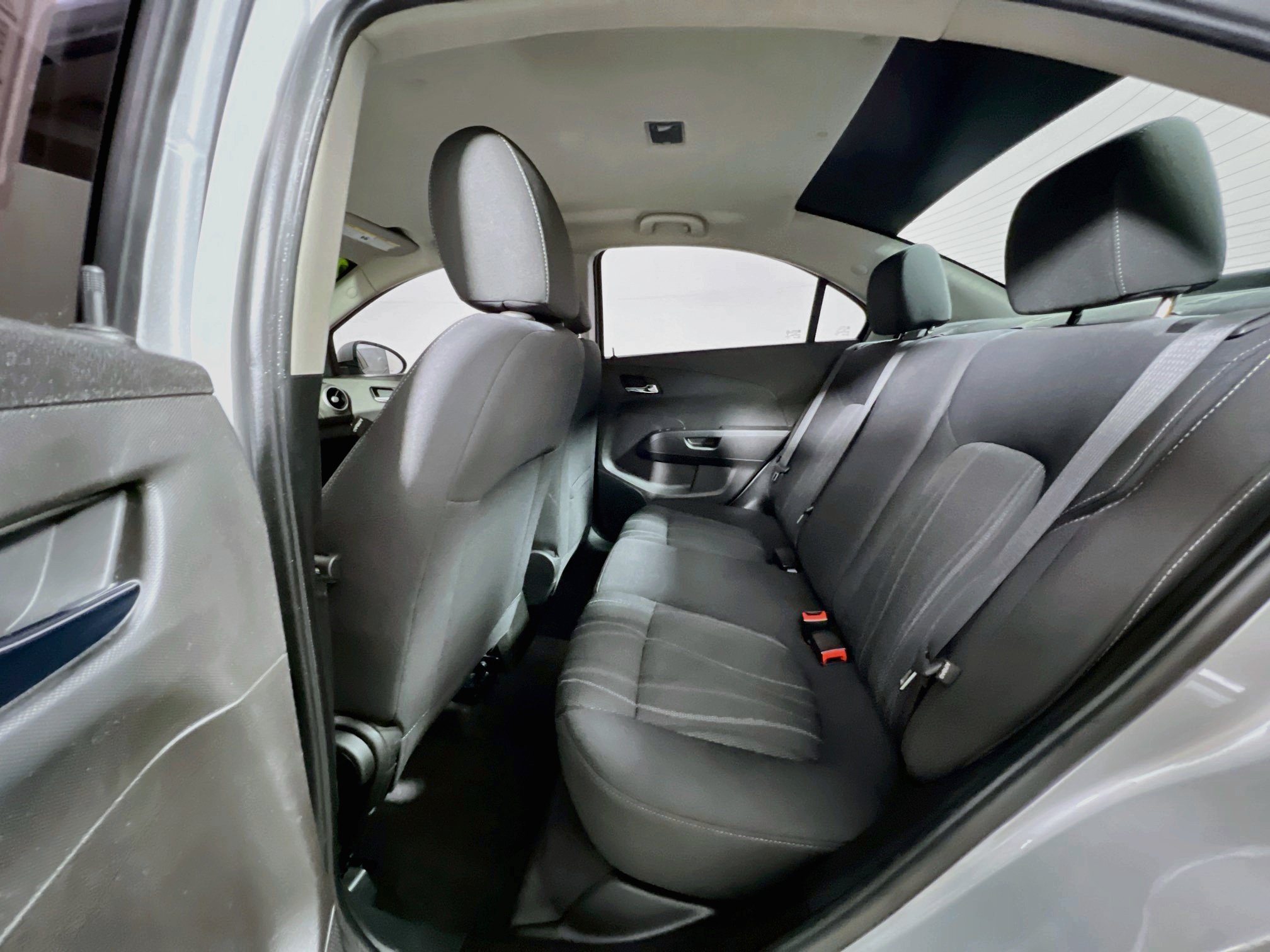 Used 2020 Chevrolet Sonic LT FWD image 29