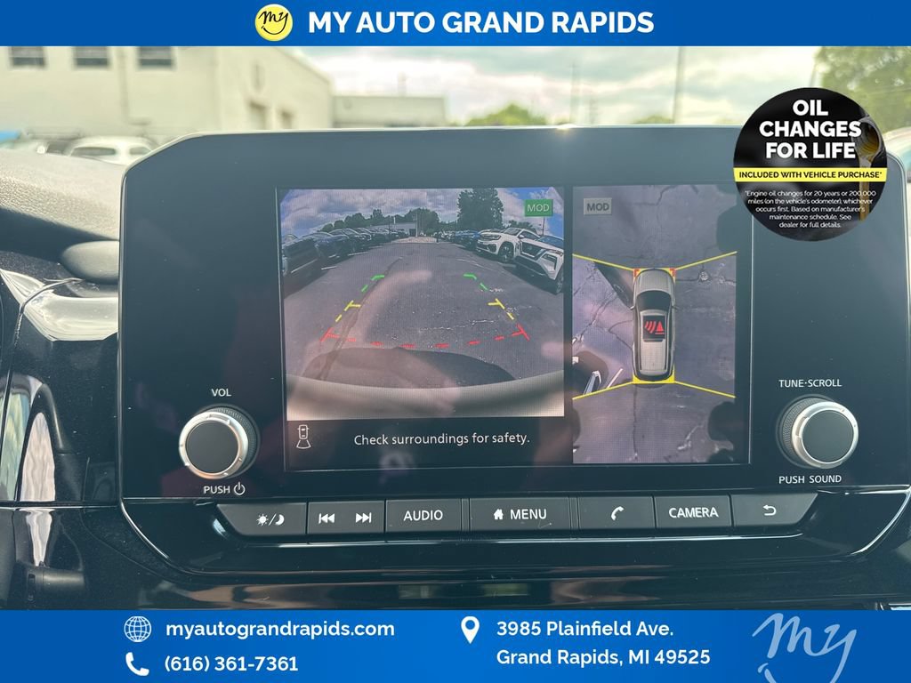 Used 2024 Nissan Pathfinder Rock Creek AWD/4WD image 22