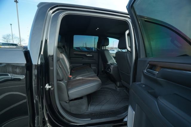 Used 2024 Chevrolet Silverado 1500 High Country image 23