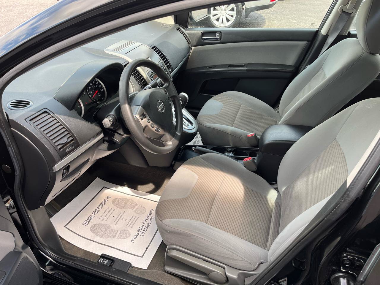 Used 2012 Nissan Sentra 2.0 SR w/ Moonroof Pkg FWD image 21