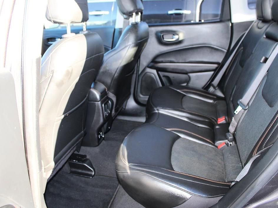 Used 2020 Jeep Compass Limited image 30
