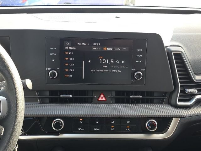 Used 2025 Kia Sportage LX image 11
