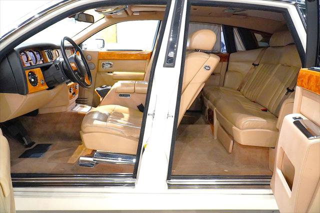 Used 2009 Rolls-Royce Phantom Sedan RWD image 23