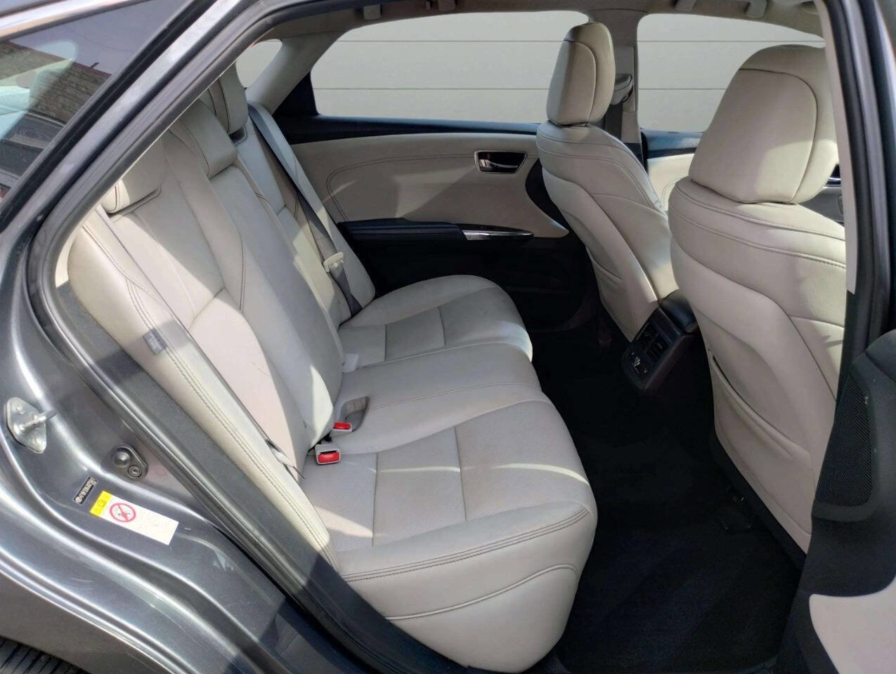 Used 2018 Toyota Avalon Limited w/ All Weather Liner Package image 18