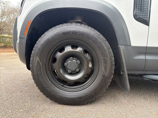 Used 2023 Land Rover Defender 110 S image 9