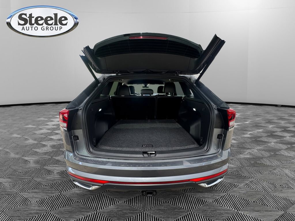 Used 2024 Volkswagen Atlas Cross Sport SE image 18