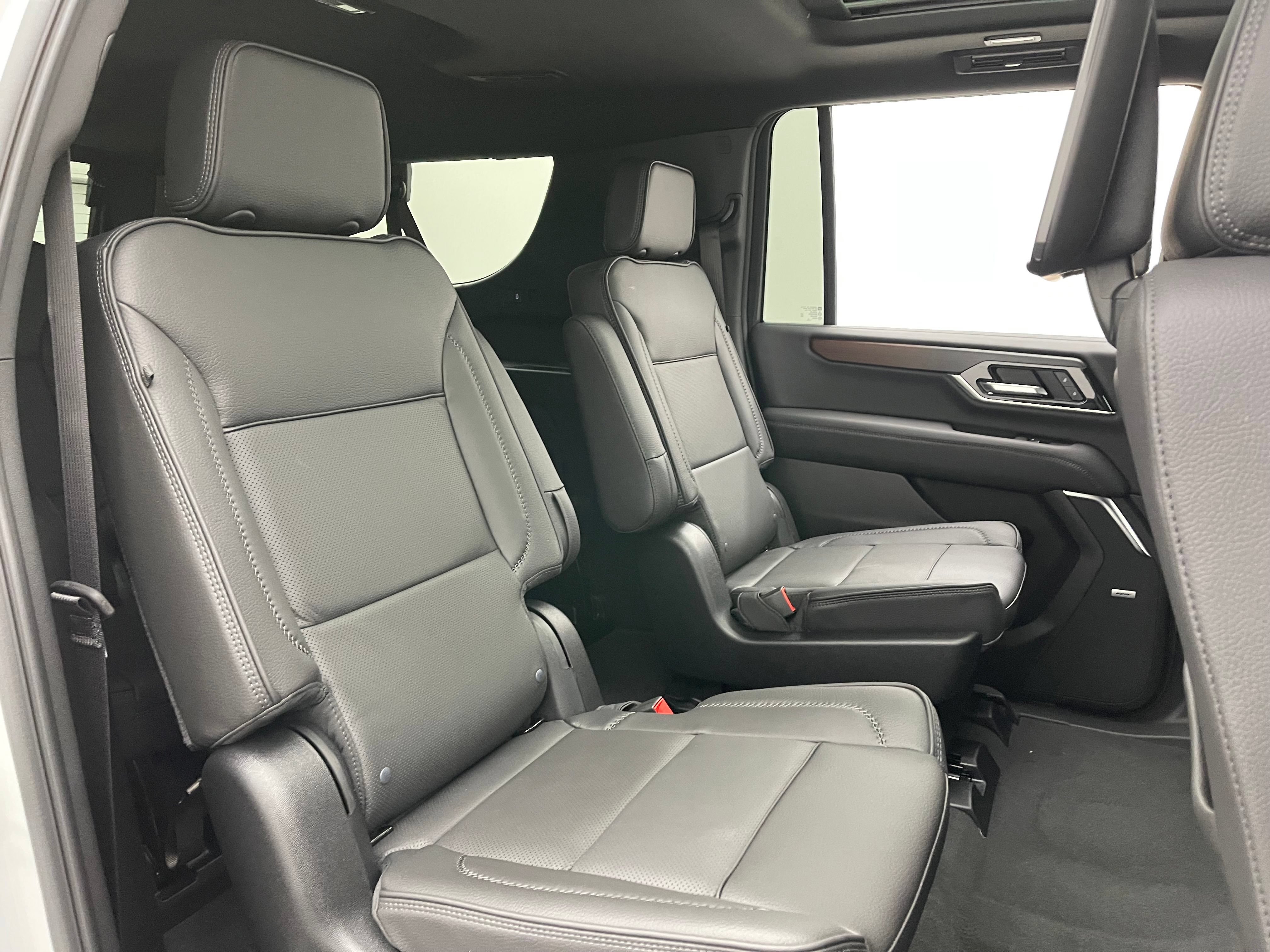 New 2026 GMC Yukon XL Denali w/ Denali Reserve Package AWD/4WD image 45