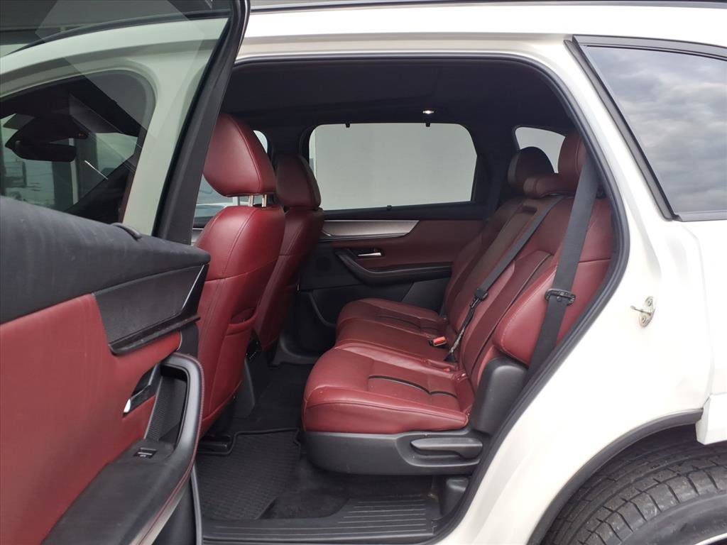 Certified 2025 MAZDA CX-70 3.3 Turbo S w/ Premium Package image 17