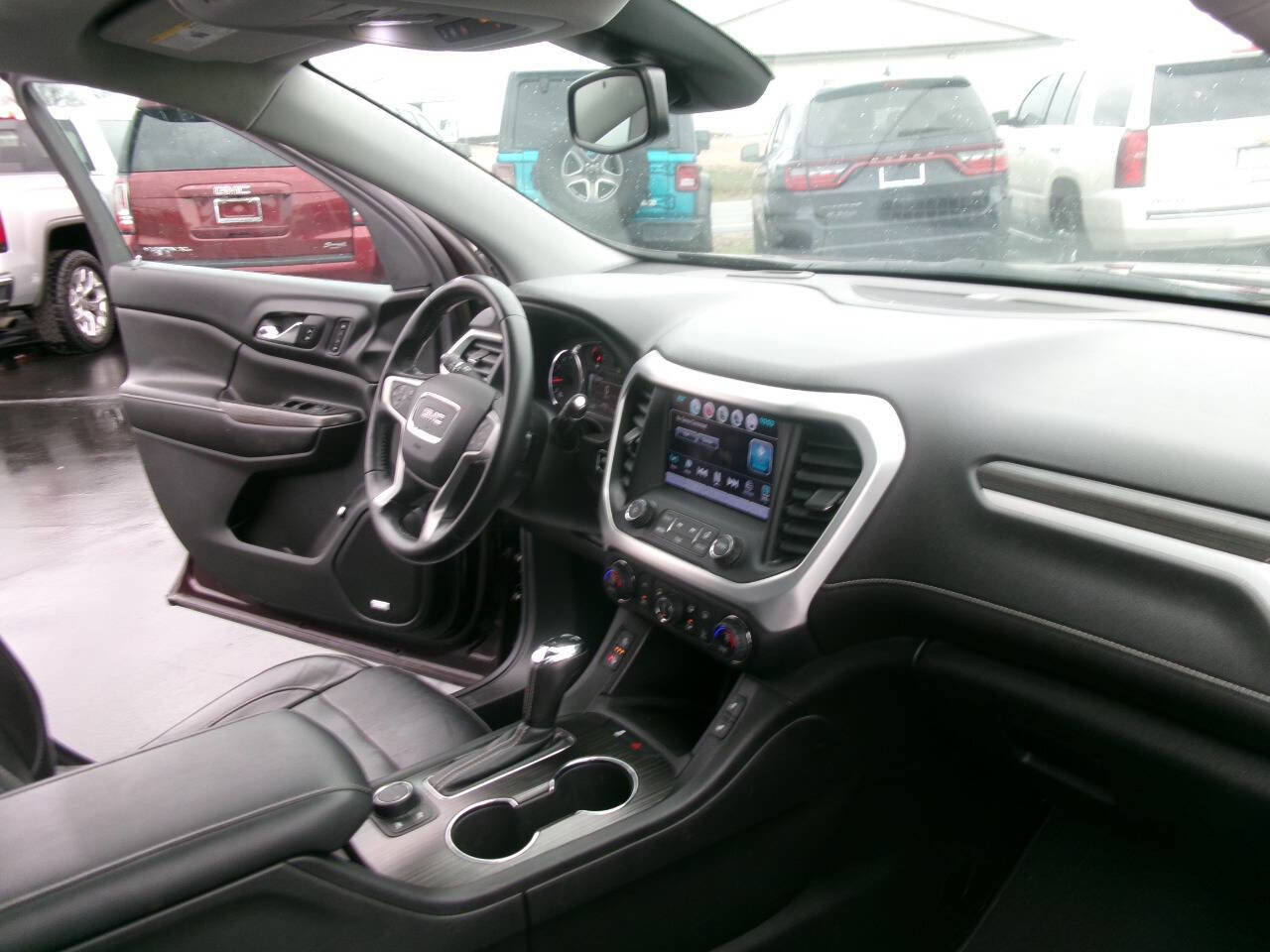 Used 2017 GMC Acadia SLT image 23
