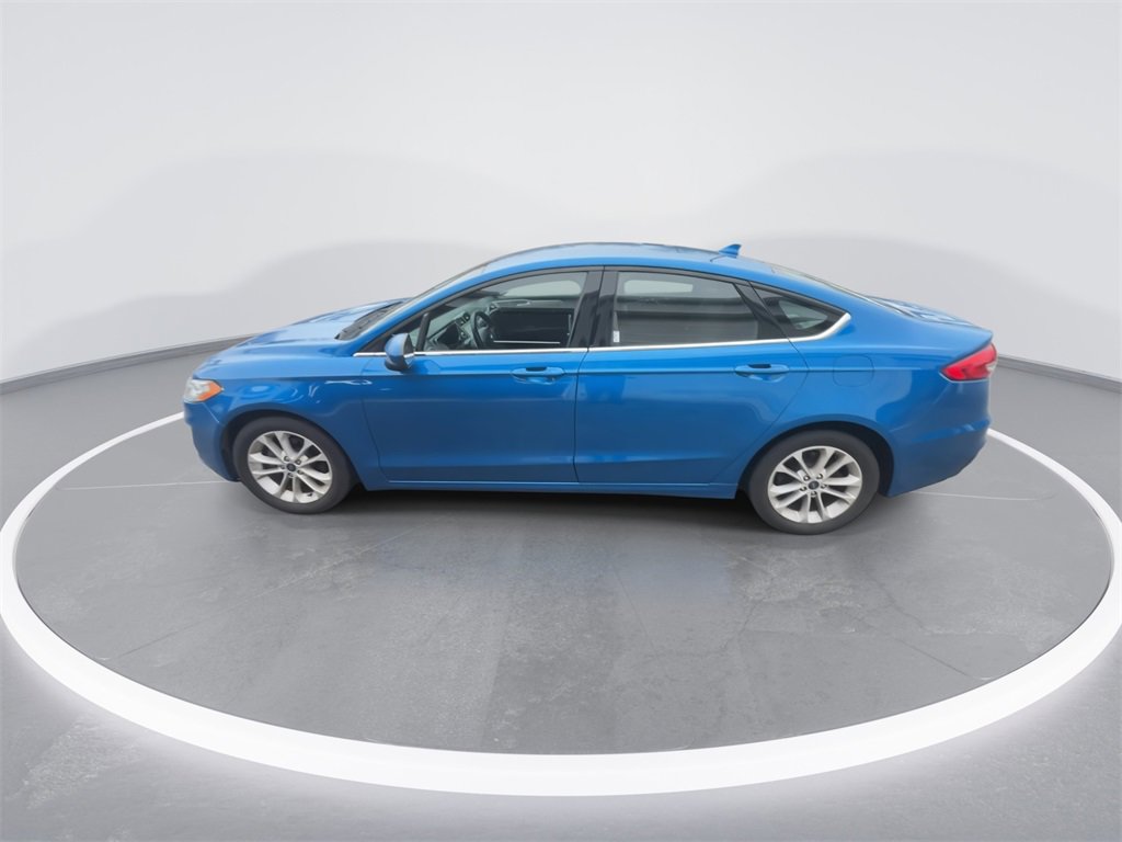 Used 2020 Ford Fusion SE image 5
