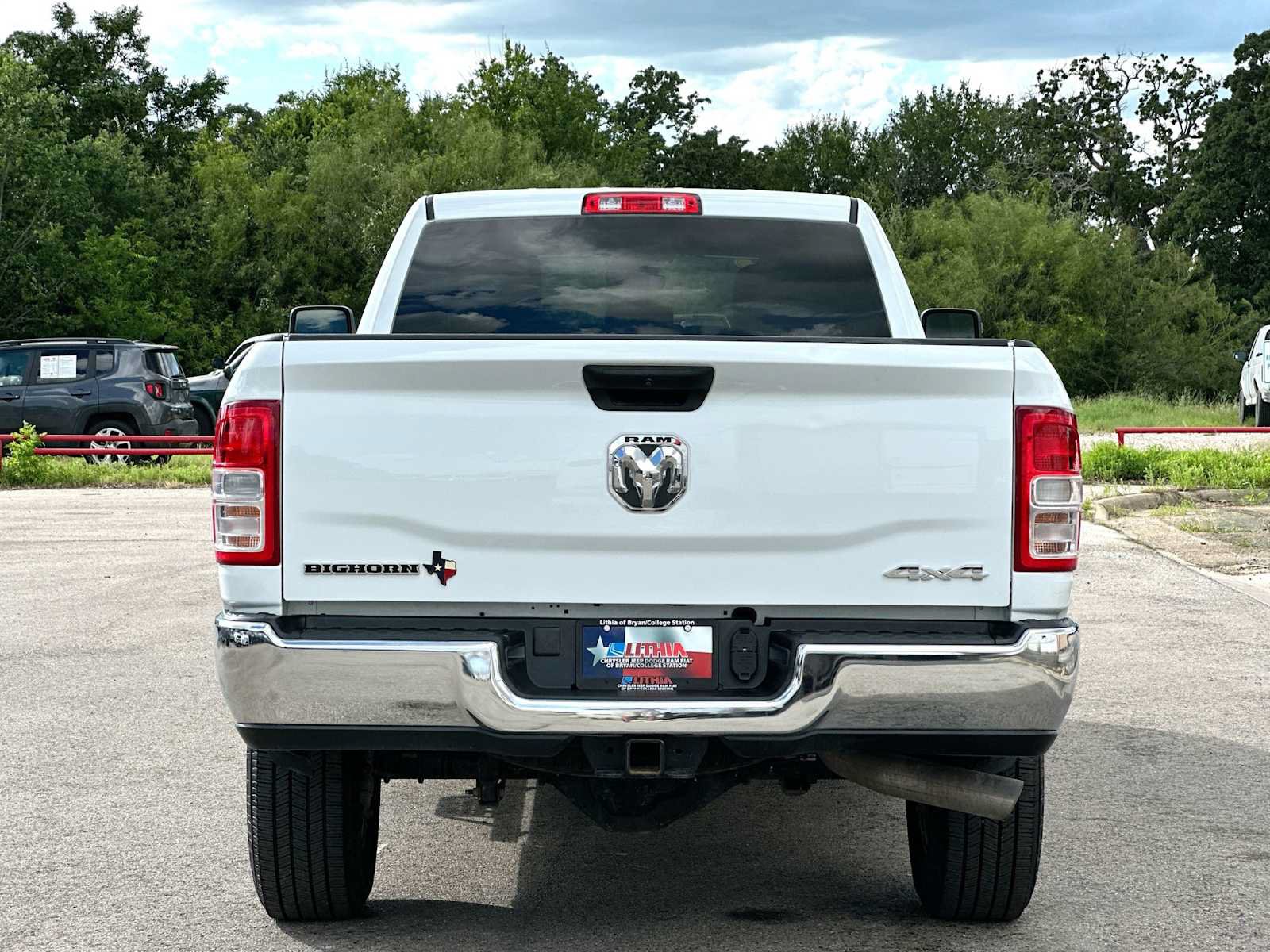 Used 2024 RAM 3500 Big Horn AWD/4WD image 14