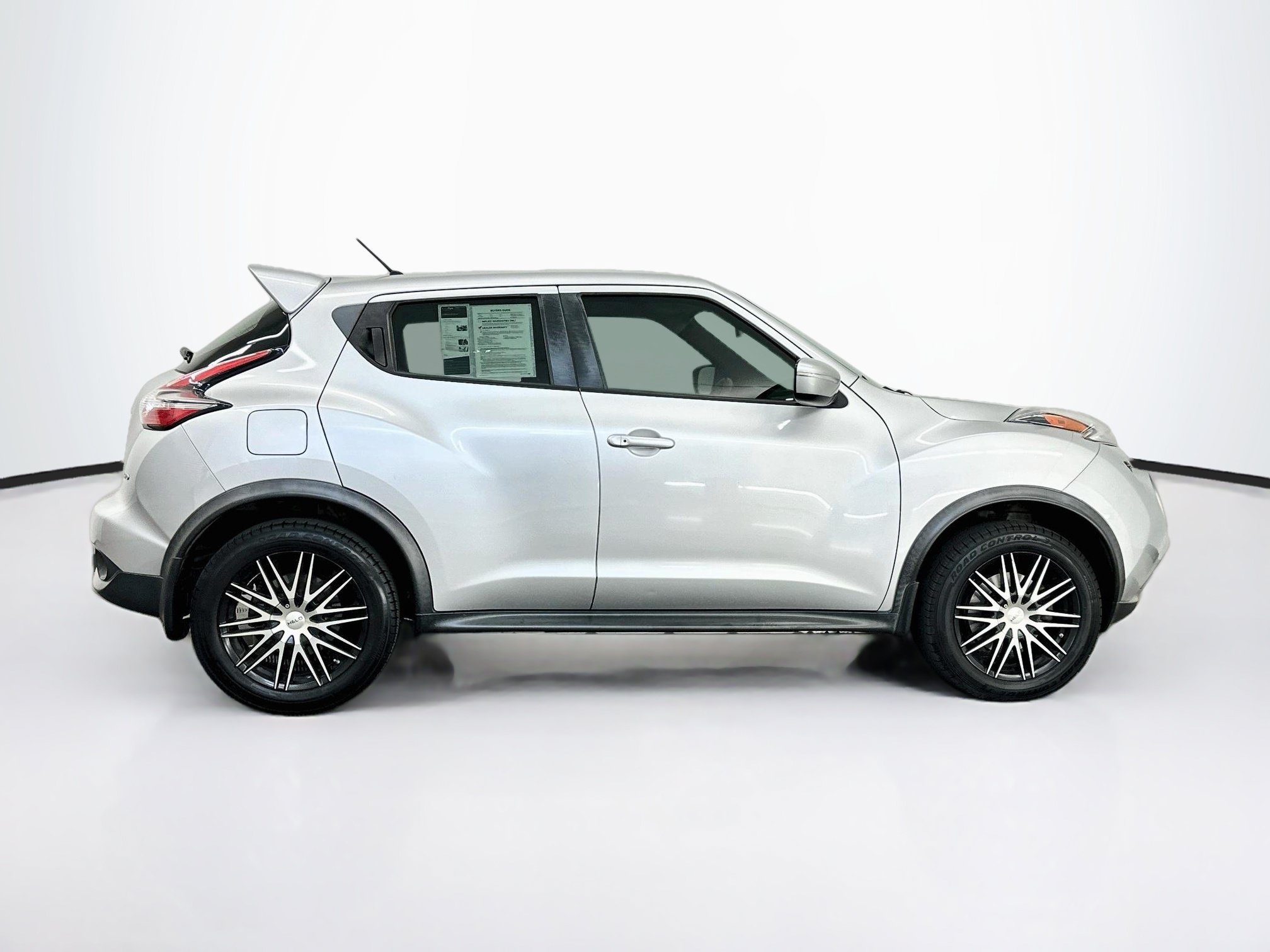 Used 2015 Nissan Juke S AWD/4WD image 10