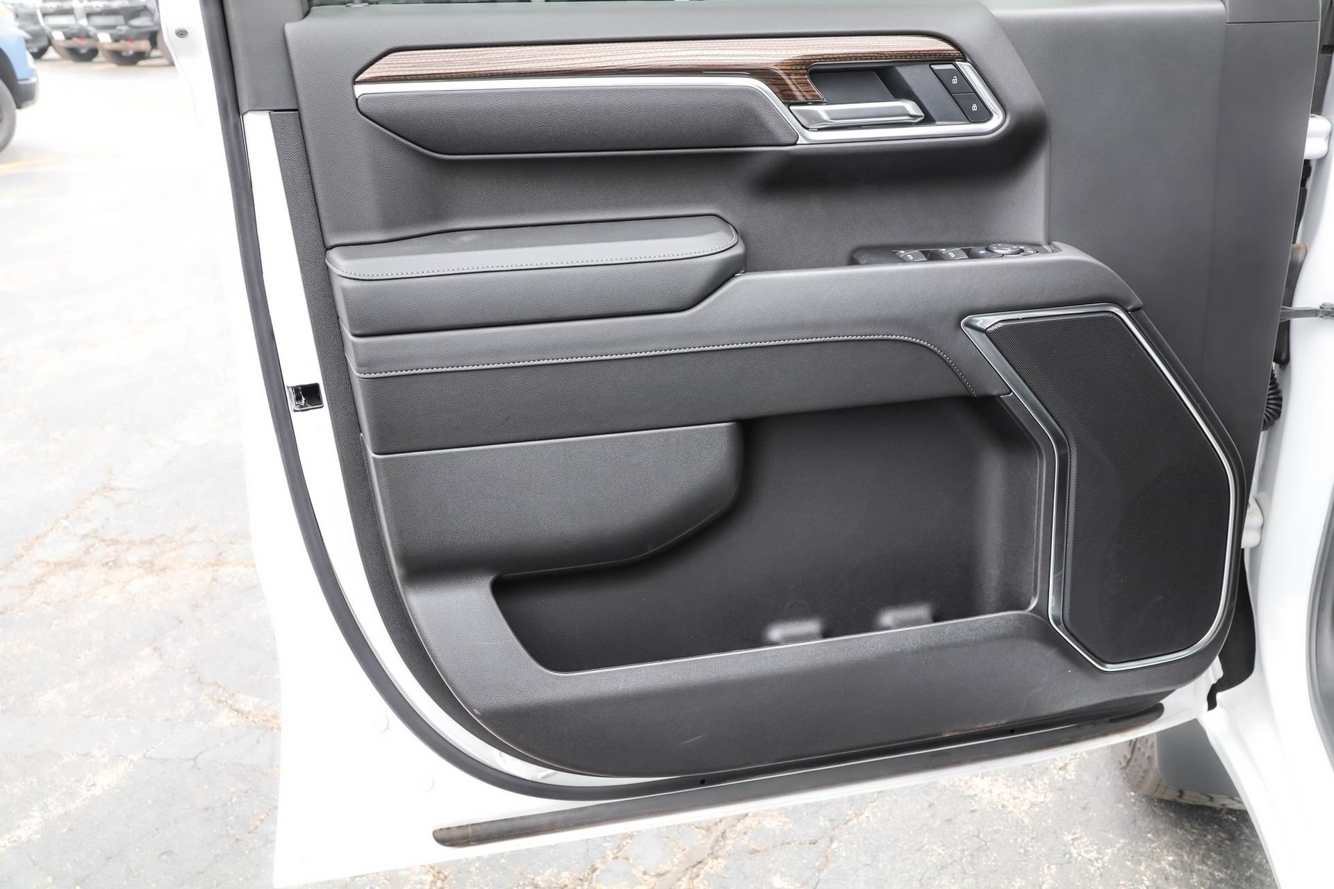 New 2025 Chevrolet Silverado 1500 LT image 33