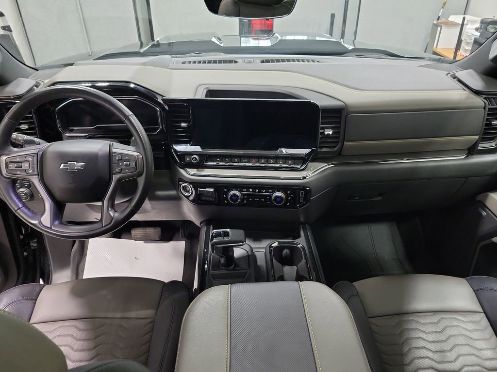 Used 2024 Chevrolet Silverado 1500 ZR2 w/ Technology Package AWD/4WD image 4