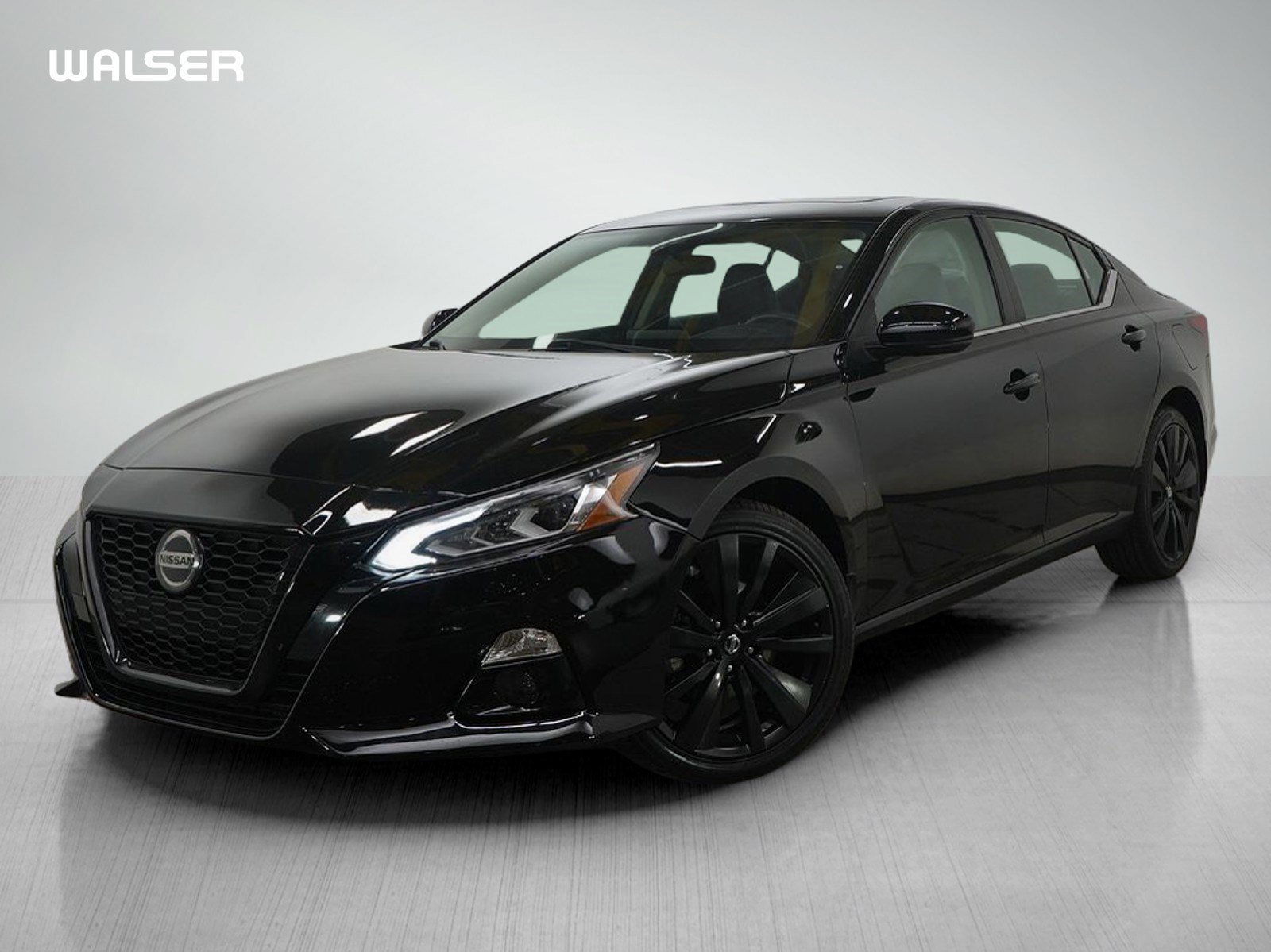 Used 2022 Nissan Altima 2.5 SR w/ Midnight Edition Package image 1