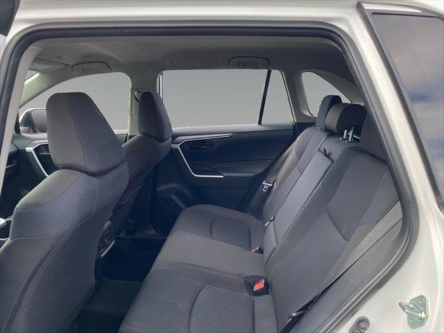 Certified 2025 Toyota RAV4 LE AWD/4WD image 13
