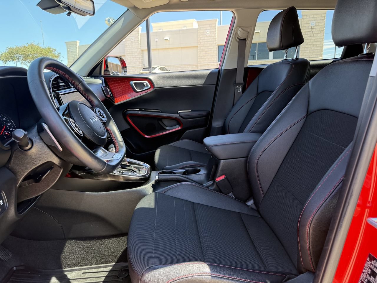 Used 2022 Kia Soul Turbo FWD image 25