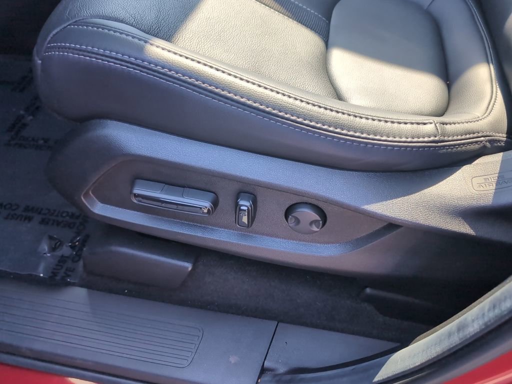 Certified 2025 Honda Pilot Touring image 22