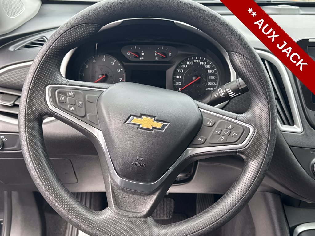 Used 2022 Chevrolet Malibu LT FWD image 17