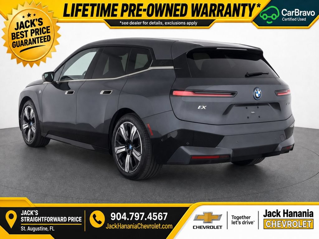 Used 2023 BMW iX xDrive50 w/ Sport Package AWD/4WD image 6