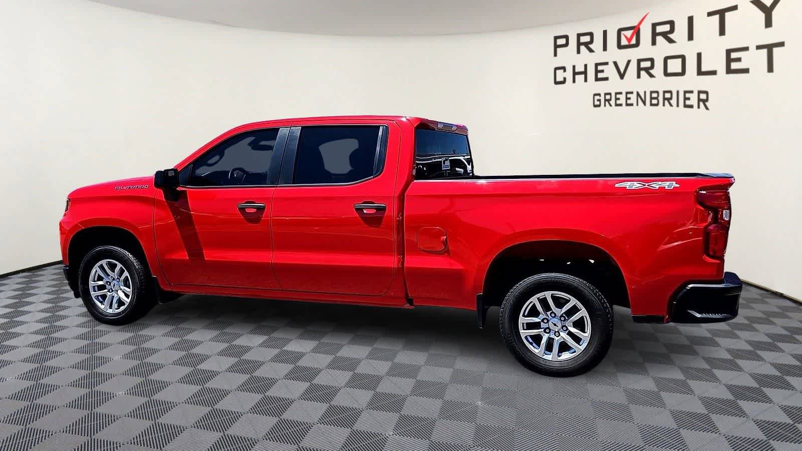 Used 2022 Chevrolet Silverado 1500 W/T w/ WT Value Package AWD/4WD image 6