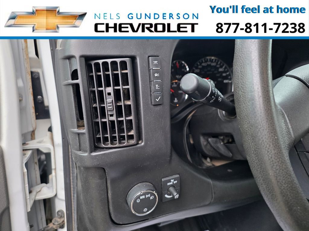Used 2017 Chevrolet Express 3500 image 18