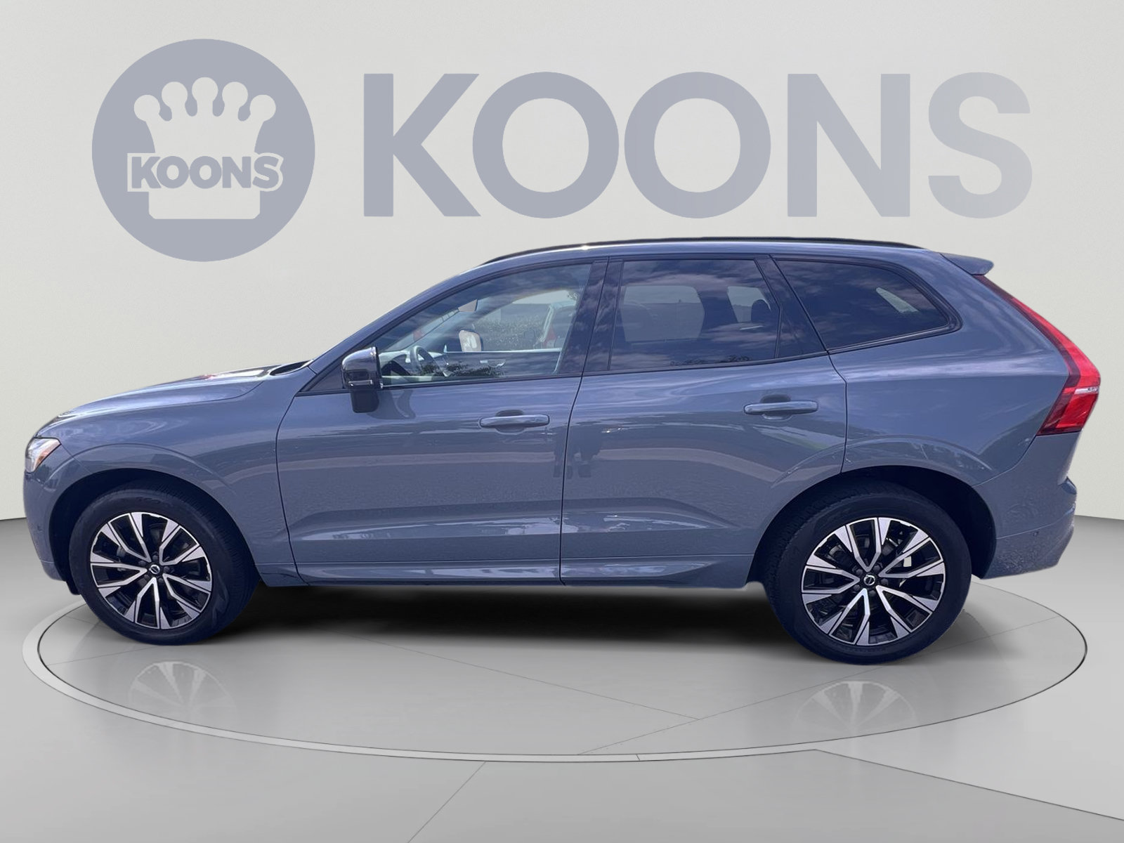 Used 2024 Volvo XC60 B5 Plus w/ Climate Package AWD/4WD image 2
