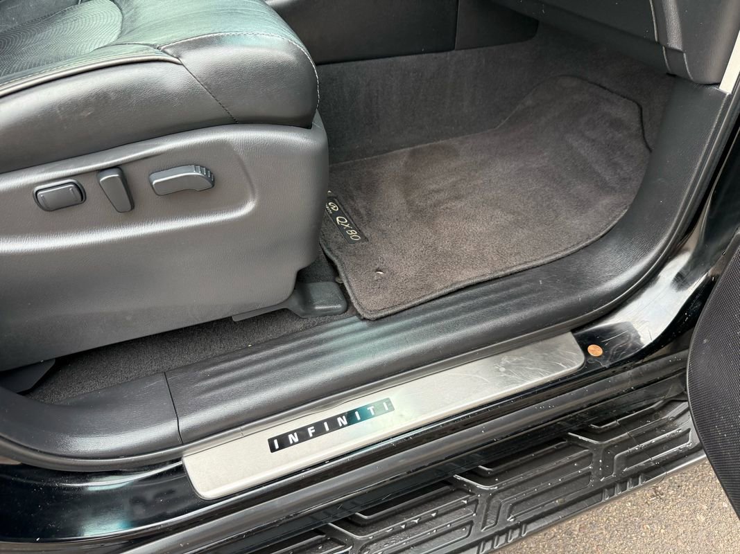 Used 2016 INFINITI QX80 Luxe w/ 22" Wheel Package image 31